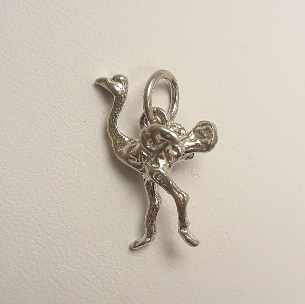 *BRAND NEW* Sterling silver ostrich charm